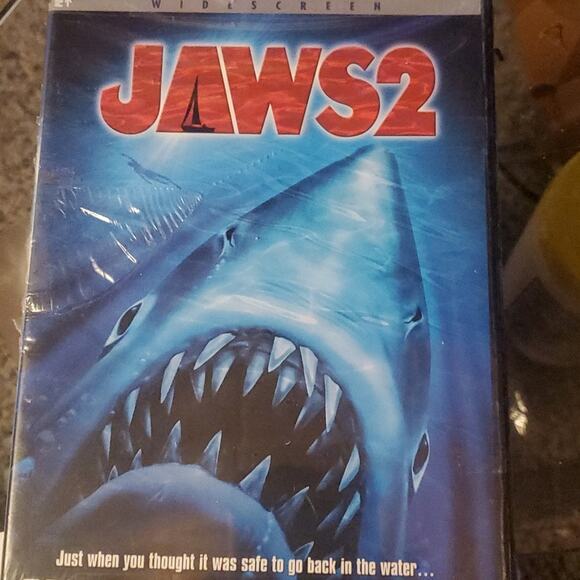 Jaws 2 - Picture 1 of 2